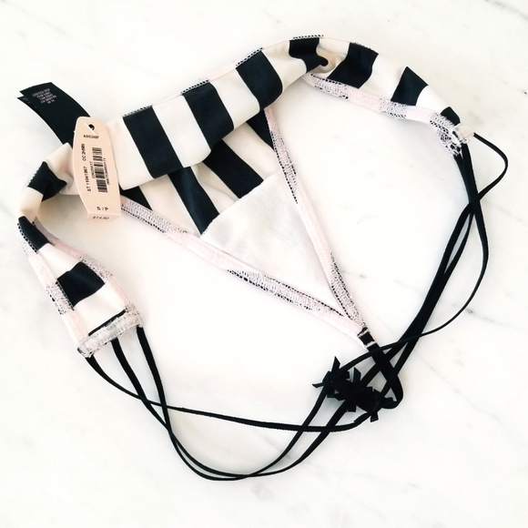 Victoria's Secret Vintage Very Sexy Lace Stripe Strappy V-String Thong Panty NWT - Picture 7 of 12